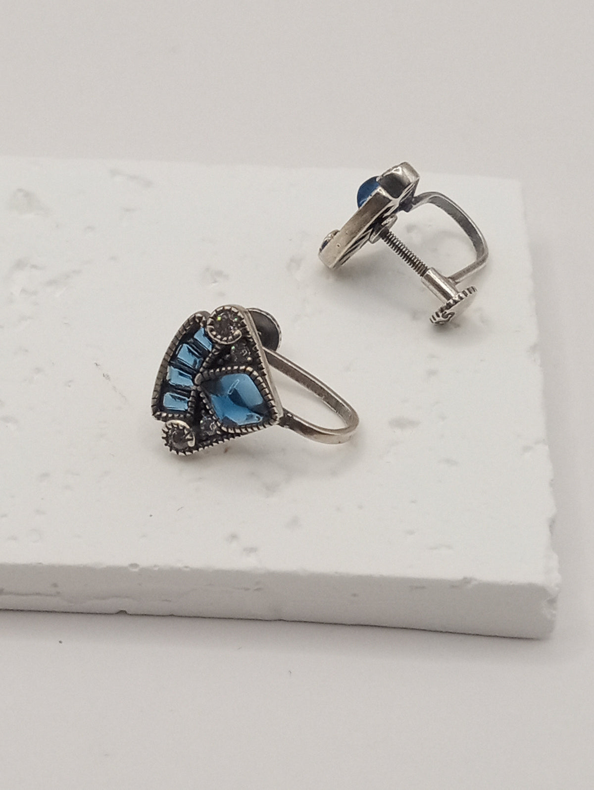 7 Best Vintage Inspired Clip On Earrings That Don't Hurt | Non-Pierced -Pierced Ears
