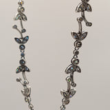 Floral vintage design necklace