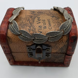 TF vintage design bracelet
