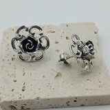 Antique rose motif silver stud earrings old-fashioned court style