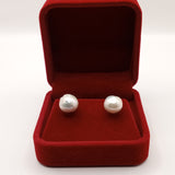 Natural waterpearl stud in red gift box
